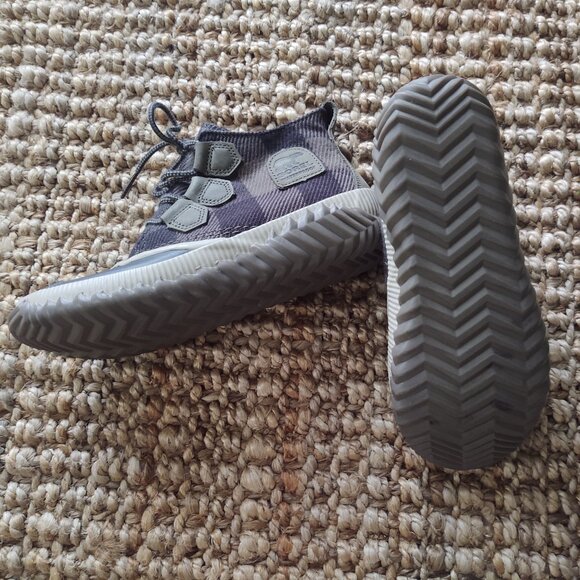 Sorel Women's Black and Green Shoes - Picture 6 of 10